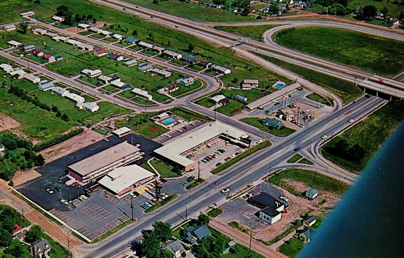 Southgate Motel - Vintage Postcard (newer photo)